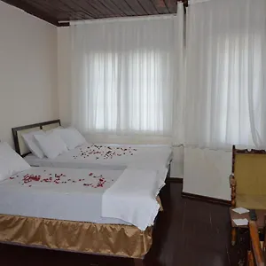 reyna-suite.istanbul-turkeyhotels.com/